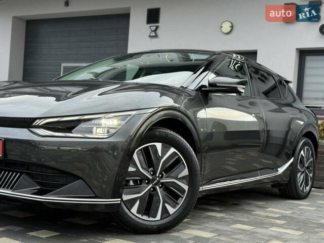 Серый Киа EV6, объемом двигателя 0 л и пробегом 47 тыс. км за 26900 $, фото 10 на Automoto.ua