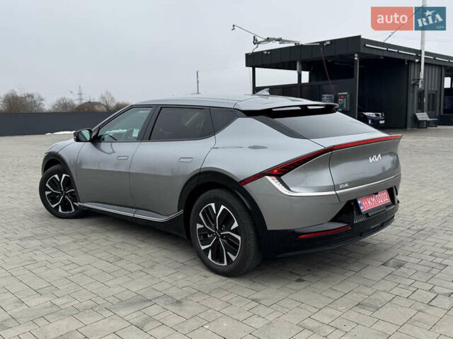 Сірий Кіа EV6, об'ємом двигуна 0 л та пробігом 98 тис. км за 23500 $, фото 8 на Automoto.ua