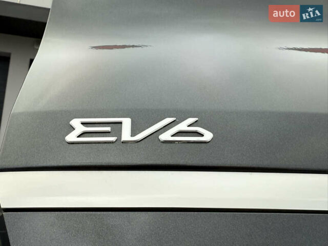 Серый Киа EV6, объемом двигателя 0 л и пробегом 47 тыс. км за 26900 $, фото 100 на Automoto.ua
