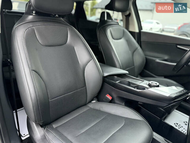 Серый Киа EV6, объемом двигателя 0 л и пробегом 47 тыс. км за 26900 $, фото 64 на Automoto.ua