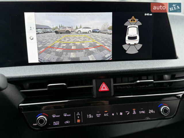 Серый Киа EV6, объемом двигателя 0 л и пробегом 47 тыс. км за 26900 $, фото 79 на Automoto.ua