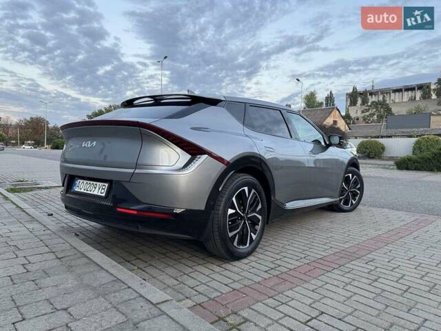 Серый Киа EV6, объемом двигателя 0 л и пробегом 14 тыс. км за 35000 $, фото 4 на Automoto.ua