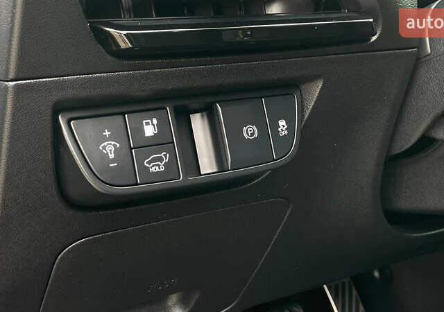 Сірий Кіа EV6, об'ємом двигуна 0 л та пробігом 19 тис. км за 27800 $, фото 59 на Automoto.ua