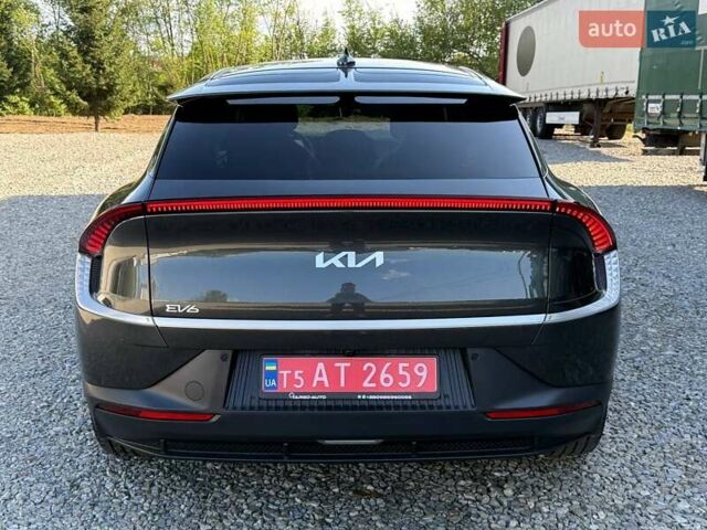 Серый Киа EV6, объемом двигателя 0 л и пробегом 34 тыс. км за 24000 $, фото 4 на Automoto.ua