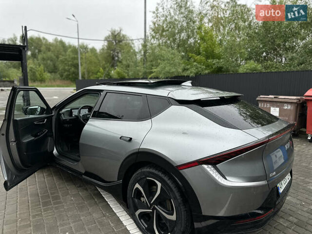 Серый Киа EV6, объемом двигателя 0 л и пробегом 23 тыс. км за 26999 $, фото 41 на Automoto.ua