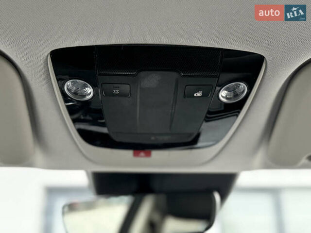 Серый Киа EV6, объемом двигателя 0 л и пробегом 47 тыс. км за 26900 $, фото 70 на Automoto.ua