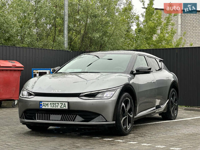 Серый Киа EV6, объемом двигателя 0 л и пробегом 23 тыс. км за 26999 $, фото 5 на Automoto.ua