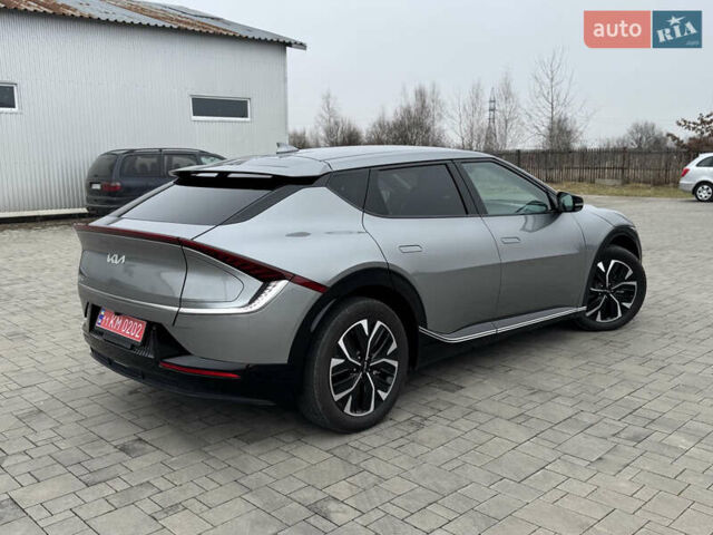 Сірий Кіа EV6, об'ємом двигуна 0 л та пробігом 98 тис. км за 23500 $, фото 5 на Automoto.ua