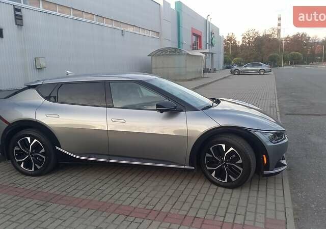 Сірий Кіа EV6, об'ємом двигуна 0 л та пробігом 18 тис. км за 31500 $, фото 27 на Automoto.ua