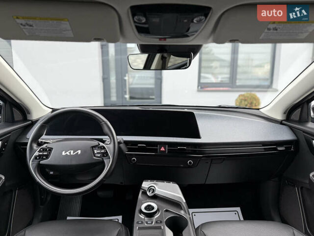 Серый Киа EV6, объемом двигателя 0 л и пробегом 47 тыс. км за 26900 $, фото 65 на Automoto.ua