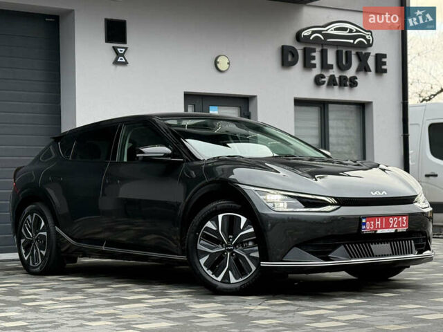 Серый Киа EV6, объемом двигателя 0 л и пробегом 47 тыс. км за 26900 $, фото 5 на Automoto.ua