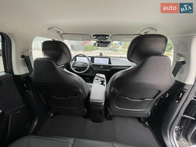 Серый Киа EV6, объемом двигателя 0 л и пробегом 17 тыс. км за 28500 $, фото 11 на Automoto.ua