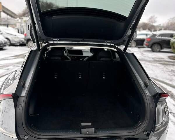 Серый Киа EV6, объемом двигателя 0 л и пробегом 38 тыс. км за 27499 $, фото 97 на Automoto.ua