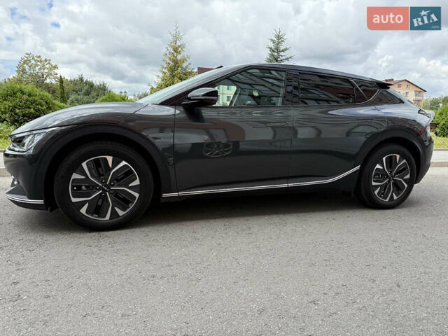 Серый Киа EV6, объемом двигателя 0 л и пробегом 9 тыс. км за 28500 $, фото 9 на Automoto.ua