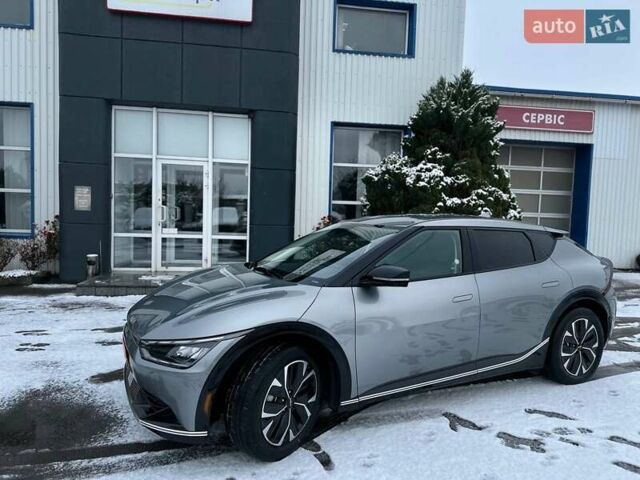 Серый Киа EV6, объемом двигателя 0 л и пробегом 38 тыс. км за 27499 $, фото 94 на Automoto.ua