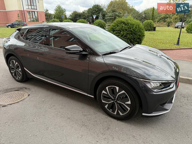 Серый Киа EV6, объемом двигателя 0 л и пробегом 9 тыс. км за 28500 $, фото 10 на Automoto.ua