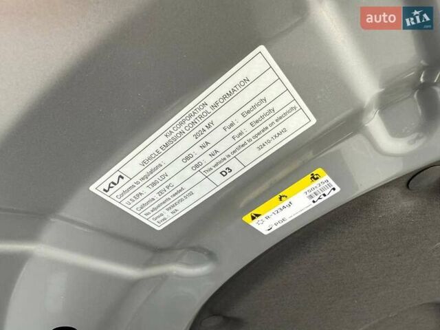 Сірий Кіа EV6, об'ємом двигуна 0 л та пробігом 9 тис. км за 27999 $, фото 134 на Automoto.ua