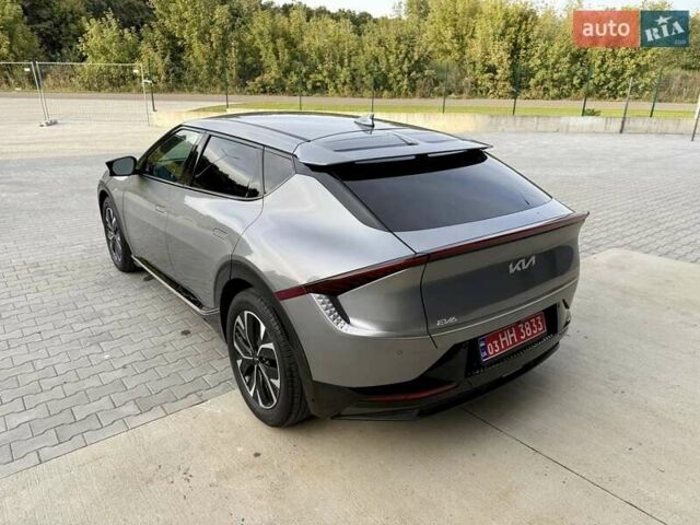 Сірий Кіа EV6, об'ємом двигуна 0 л та пробігом 9 тис. км за 27999 $, фото 13 на Automoto.ua