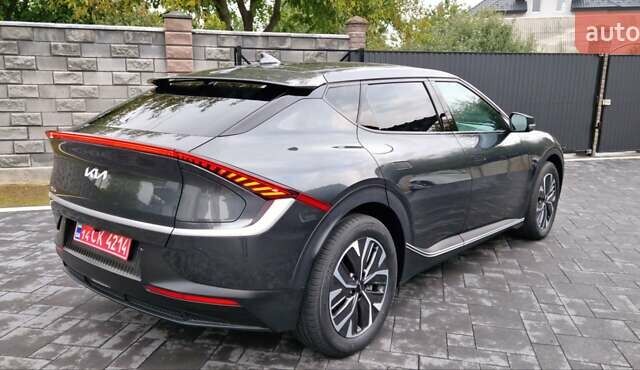 Серый Киа EV6, объемом двигателя 0 л и пробегом 2 тыс. км за 29000 $, фото 11 на Automoto.ua