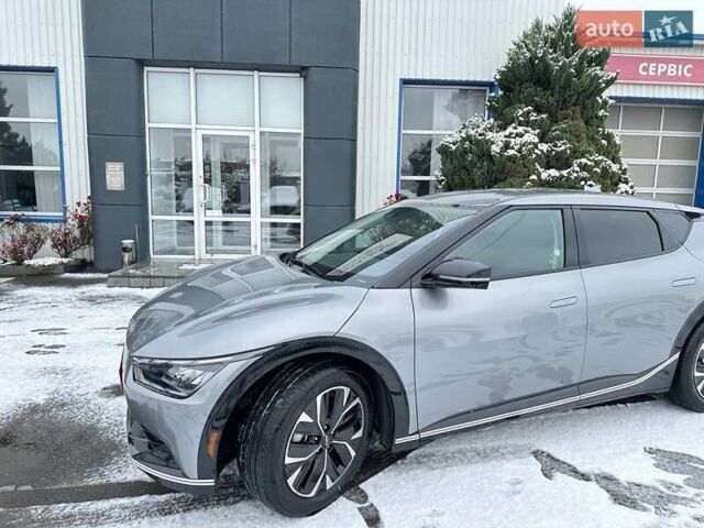 Серый Киа EV6, объемом двигателя 0 л и пробегом 38 тыс. км за 27499 $, фото 81 на Automoto.ua