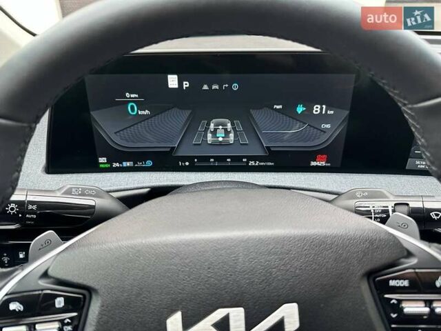 Серый Киа EV6, объемом двигателя 0 л и пробегом 38 тыс. км за 27499 $, фото 16 на Automoto.ua