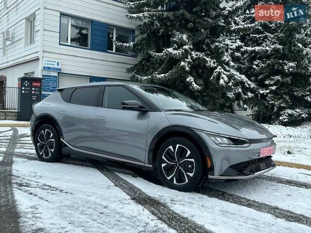 Серый Киа EV6, объемом двигателя 0 л и пробегом 38 тыс. км за 27499 $, фото 37 на Automoto.ua