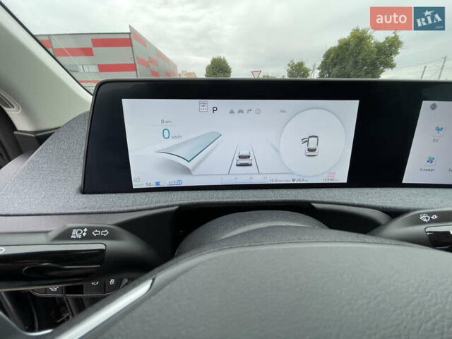 Серый Киа EV6, объемом двигателя 0 л и пробегом 17 тыс. км за 28500 $, фото 17 на Automoto.ua