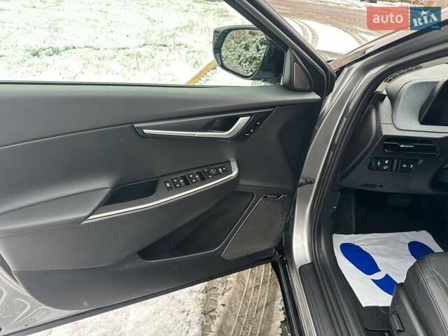 Серый Киа EV6, объемом двигателя 0 л и пробегом 38 тыс. км за 27499 $, фото 25 на Automoto.ua