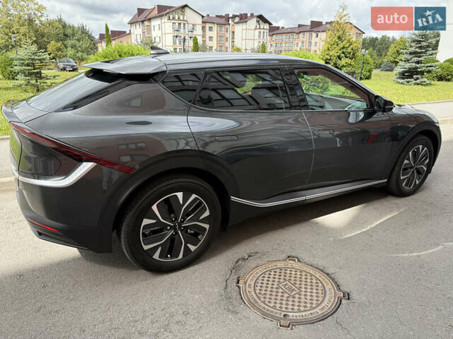 Серый Киа EV6, объемом двигателя 0 л и пробегом 9 тыс. км за 28500 $, фото 13 на Automoto.ua