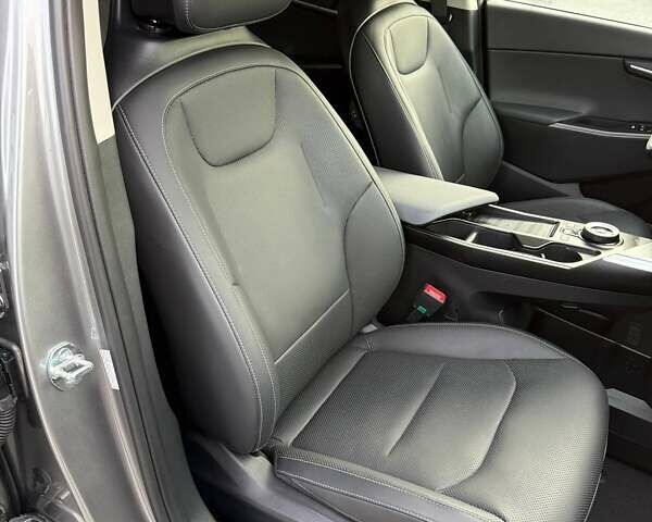 Сірий Кіа EV6, об'ємом двигуна 0 л та пробігом 9 тис. км за 27999 $, фото 56 на Automoto.ua