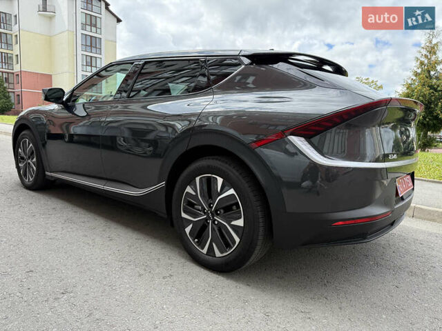 Серый Киа EV6, объемом двигателя 0 л и пробегом 9 тыс. км за 28500 $, фото 4 на Automoto.ua