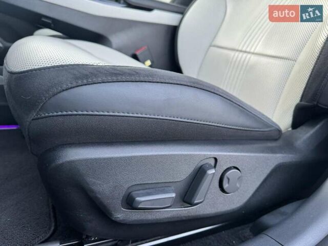 Сірий Кіа EV6, об'ємом двигуна 0 л та пробігом 9 тис. км за 35000 $, фото 31 на Automoto.ua