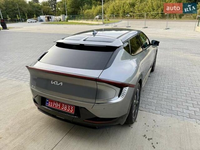 Сірий Кіа EV6, об'ємом двигуна 0 л та пробігом 9 тис. км за 27999 $, фото 8 на Automoto.ua