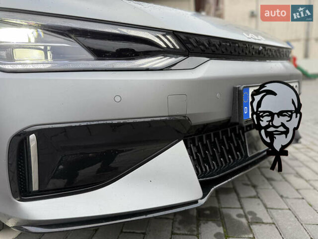 Сірий Кіа EV6, об'ємом двигуна 0 л та пробігом 19 тис. км за 36500 $, фото 19 на Automoto.ua