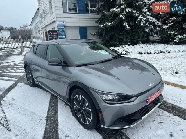 Серый Киа EV6, объемом двигателя 0 л и пробегом 38 тыс. км за 27499 $, фото 34 на Automoto.ua