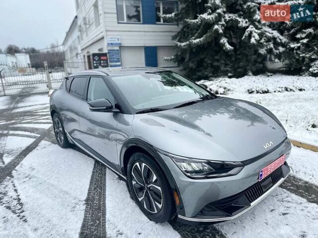 Серый Киа EV6, объемом двигателя 0 л и пробегом 38 тыс. км за 27499 $, фото 24 на Automoto.ua