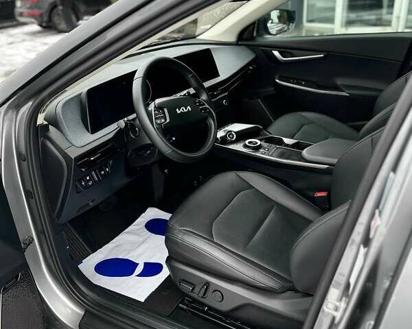 Серый Киа EV6, объемом двигателя 0 л и пробегом 38 тыс. км за 27499 $, фото 59 на Automoto.ua
