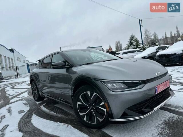 Серый Киа EV6, объемом двигателя 0 л и пробегом 38 тыс. км за 27499 $, фото 74 на Automoto.ua