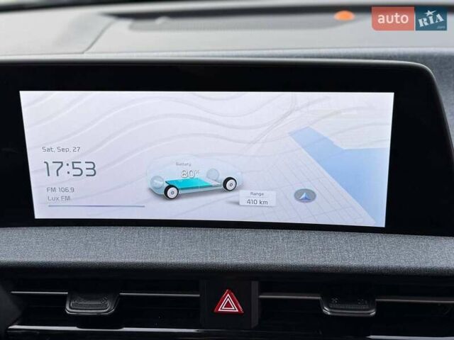 Сірий Кіа EV6, об'ємом двигуна 0 л та пробігом 9 тис. км за 27999 $, фото 108 на Automoto.ua