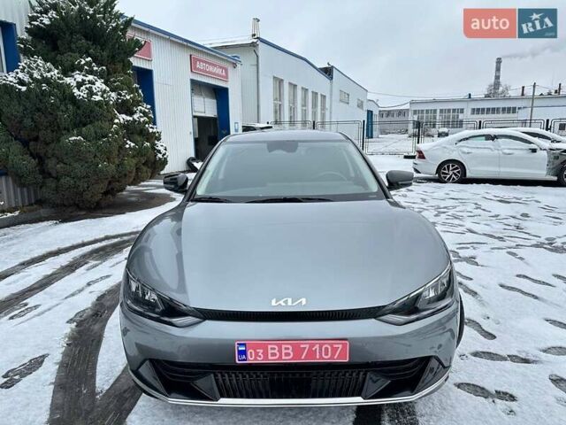 Серый Киа EV6, объемом двигателя 0 л и пробегом 38 тыс. км за 27499 $, фото 78 на Automoto.ua