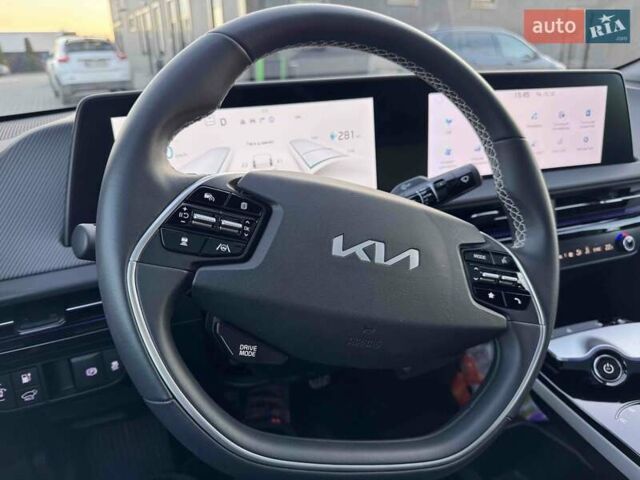 Сірий Кіа EV6, об'ємом двигуна 0 л та пробігом 9 тис. км за 35000 $, фото 62 на Automoto.ua