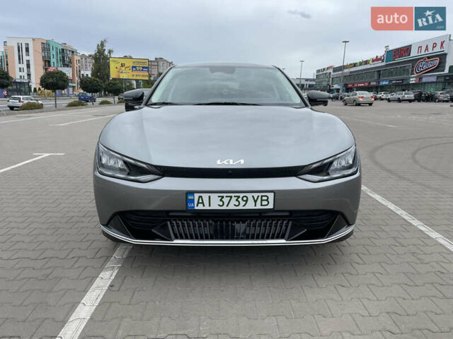 Серый Киа EV6, объемом двигателя 0 л и пробегом 17 тыс. км за 28500 $, фото 1 на Automoto.ua