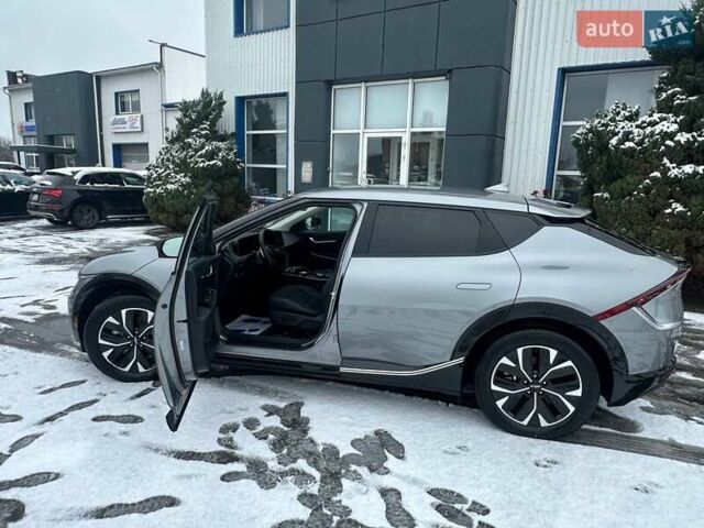 Серый Киа EV6, объемом двигателя 0 л и пробегом 38 тыс. км за 27499 $, фото 93 на Automoto.ua