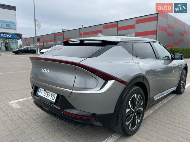 Серый Киа EV6, объемом двигателя 0 л и пробегом 17 тыс. км за 28500 $, фото 3 на Automoto.ua