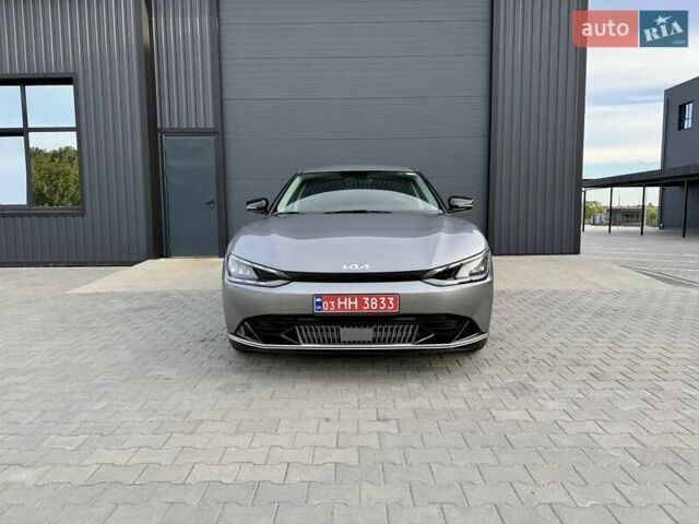Сірий Кіа EV6, об'ємом двигуна 0 л та пробігом 9 тис. км за 27999 $, фото 18 на Automoto.ua