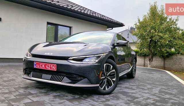 Серый Киа EV6, объемом двигателя 0 л и пробегом 2 тыс. км за 29000 $, фото 54 на Automoto.ua