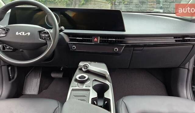 Серый Киа EV6, объемом двигателя 0 л и пробегом 2 тыс. км за 29000 $, фото 32 на Automoto.ua