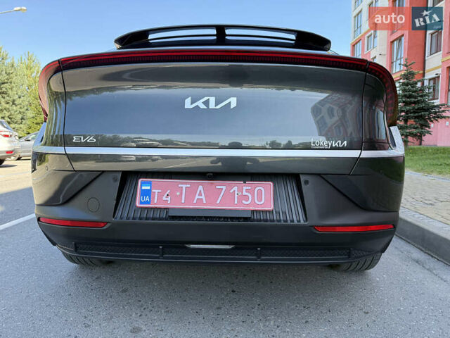 Серый Киа EV6, объемом двигателя 0 л и пробегом 9 тыс. км за 28500 $, фото 25 на Automoto.ua