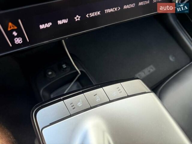 Серый Киа EV6, объемом двигателя 0 л и пробегом 10 тыс. км за 28500 $, фото 32 на Automoto.ua
