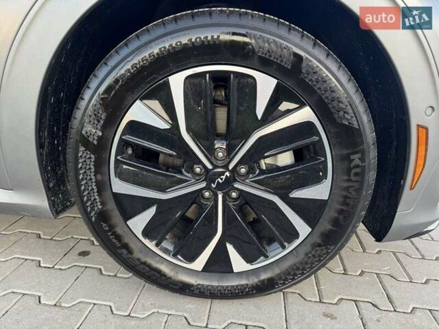 Сірий Кіа EV6, об'ємом двигуна 0 л та пробігом 9 тис. км за 35000 $, фото 56 на Automoto.ua